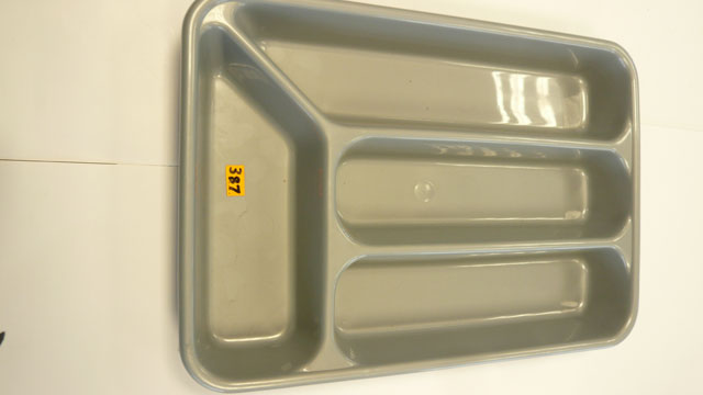 Cutlery tray