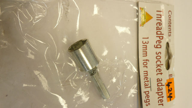 Threadpeg socket adaptor  short 13mm