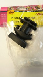 Plastic barrel door retainer