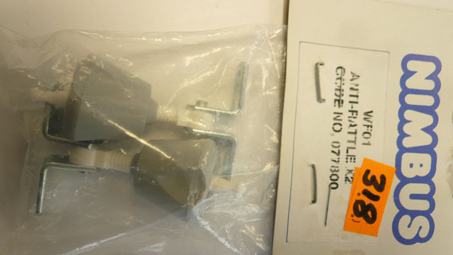 Anti- rattle catches gery